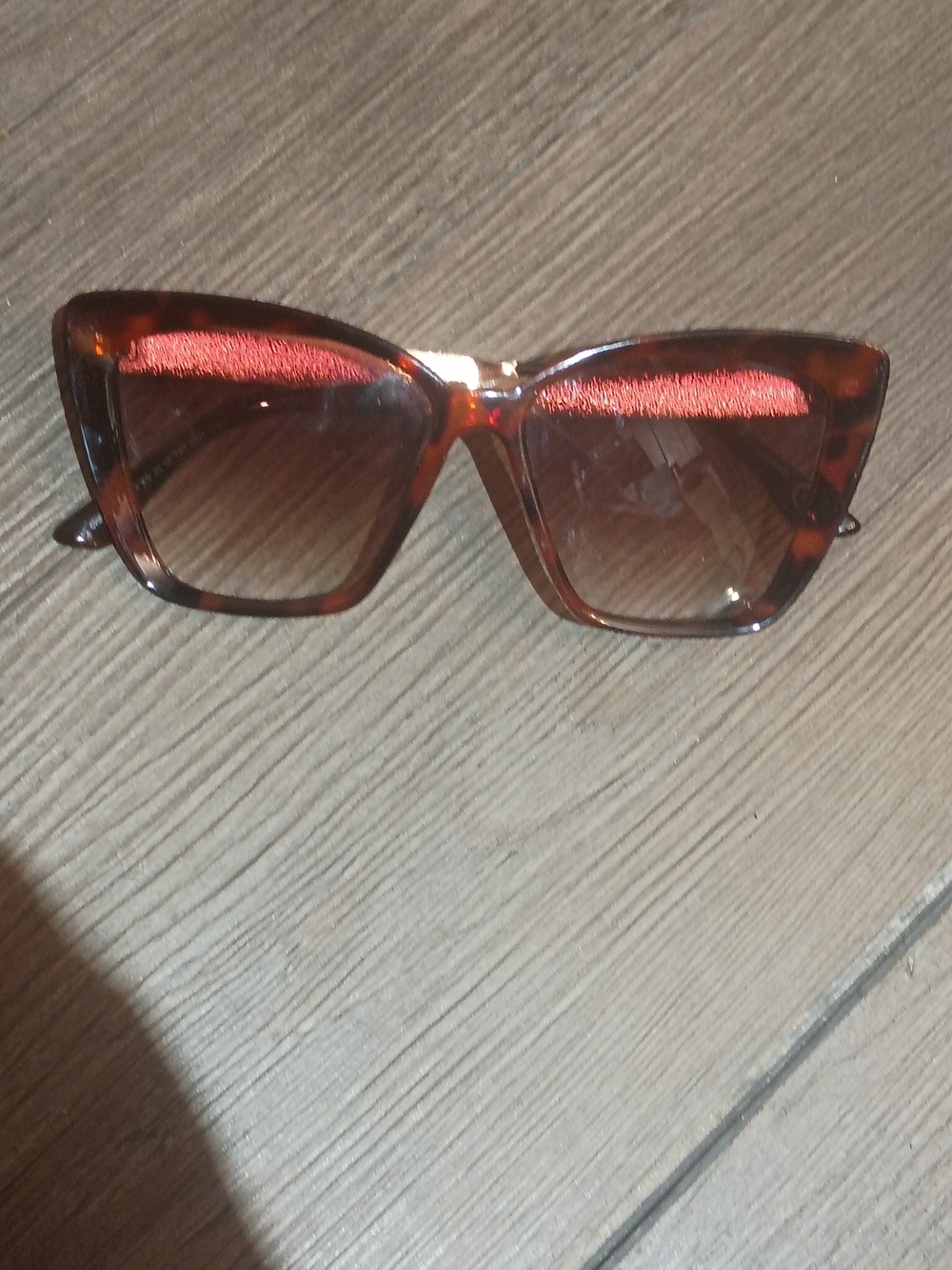 Classic Tortoiseshell Cat-Eye Sunglasses - Brown Gradient